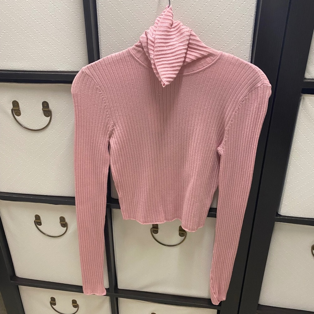 A.L.C. Cropped Pink Turtleneck - XS